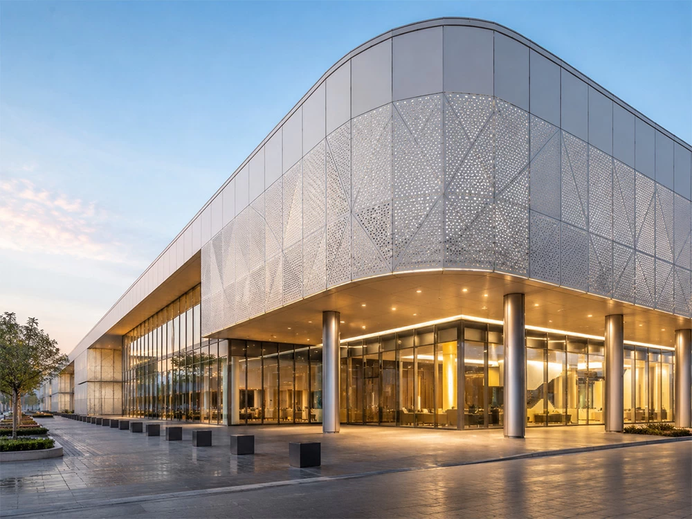 Commercial building aluminum facade