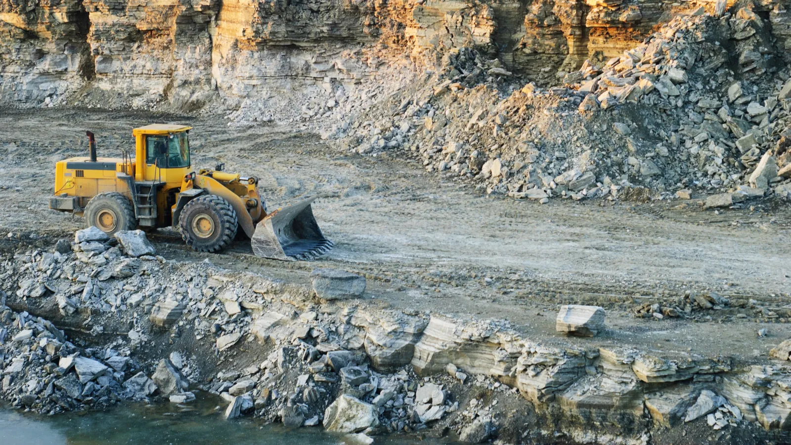 How to Specify PP Woven Bags for Cement and Building Materials