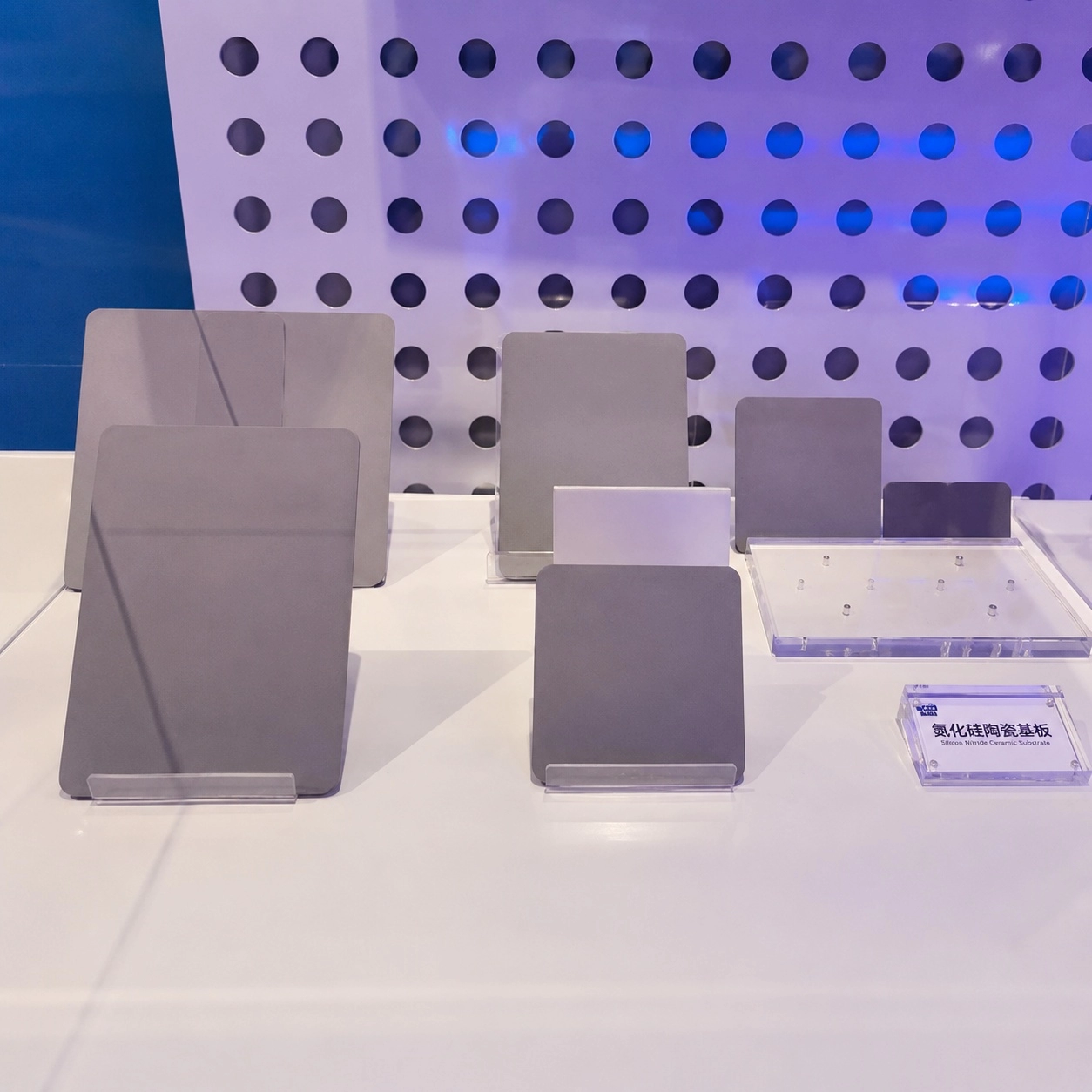 Ti(C,N)-Based Cermet Rods for Wear-Resistant Components
