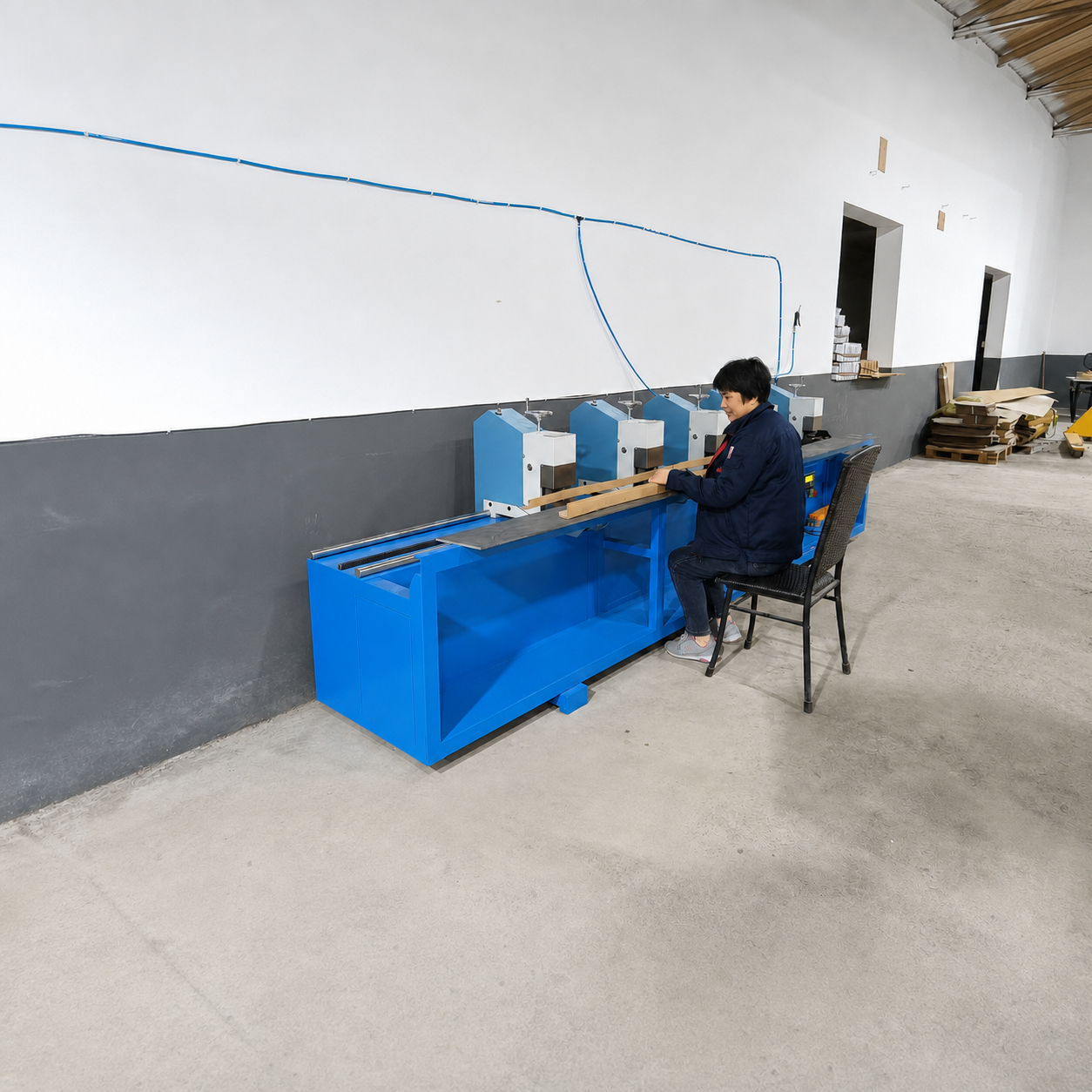 CZJ-4A Paper Corner Protector Cutting Machine - main product view