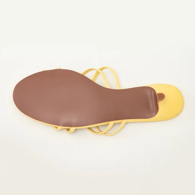 Women’s Woven Strap Kitten-Heel Mules