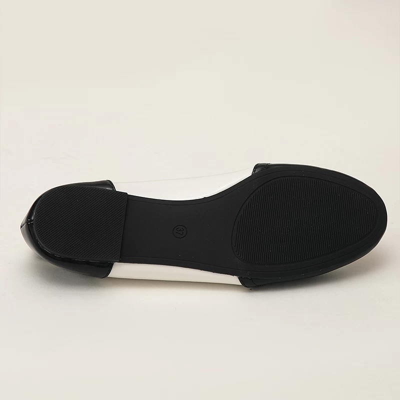 Women’s Black and White Ballet Flats