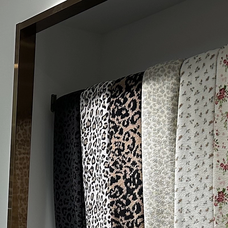 Printed Arctic Velvet Fabric Patterned Plush for Seasonal and Gift Ranges