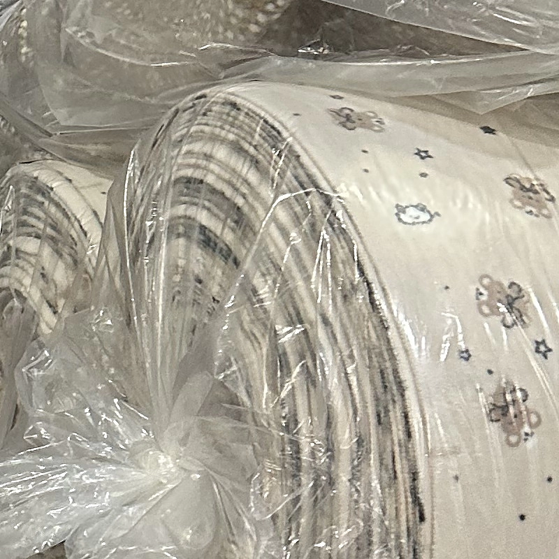 Crystal Fleece Fabric Lustrous Plush Roll Goods for Premium Bedding Lines