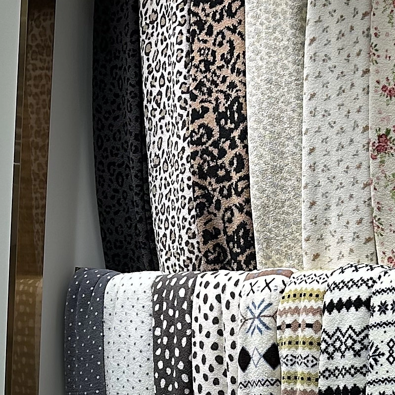 Printed Flannel Fabric Custom Pattern Plush for Novelty and Bedding Lines