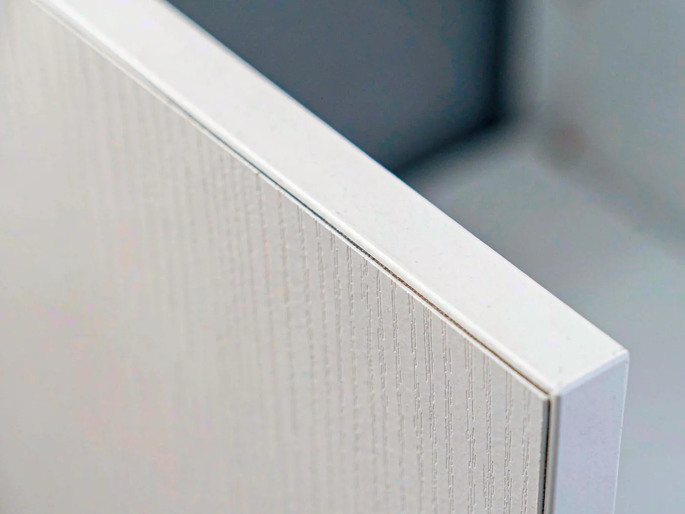 Understanding Edge Banding and Panel Craft in Modern Cabinetry